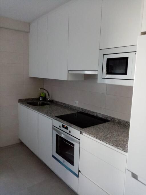 Casa Julio, Bonita Casa Comoda Y Espaciosa, Totalmente Reformada Con Terraza Y Jardin Privado Рьесу Экстерьер фото